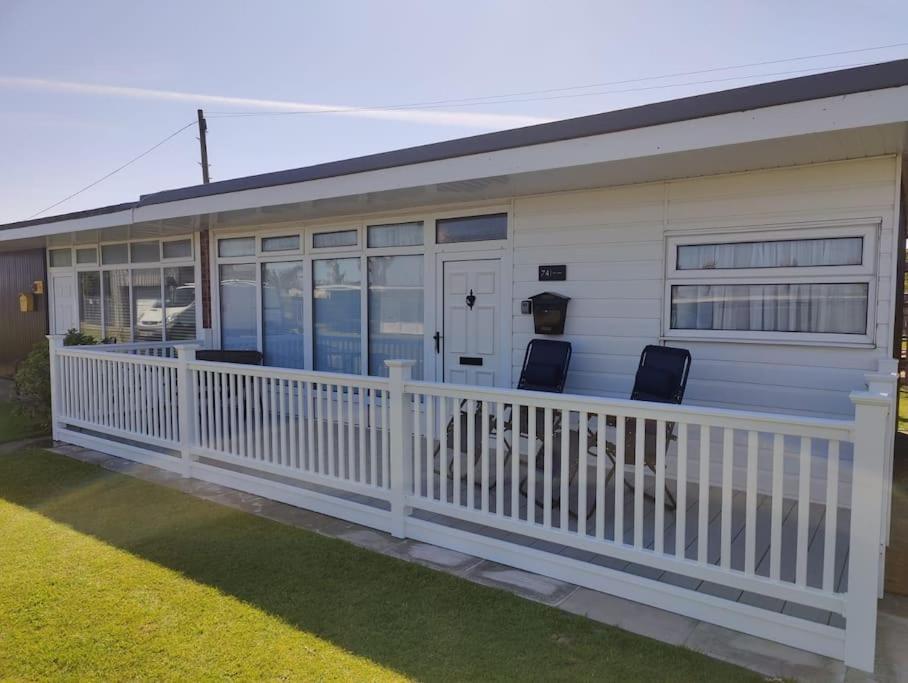 L&L'S Lodge, A Small But Perfectly Formed Chalet Chapel Saint Leonards Exterior foto